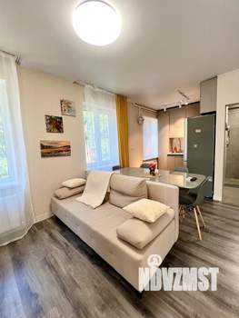Студия квартира, вторичка, 32м2, 1/3 этаж