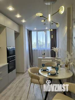 2-к квартира, вторичка, 65м2, 10/19 этаж