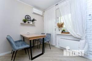 2-к квартира, вторичка, 60м2, 1/17 этаж