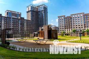 2-к квартира, вторичка, 64м2, 10/18 этаж