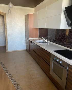 3-к квартира, вторичка, 105м2, 10/10 этаж