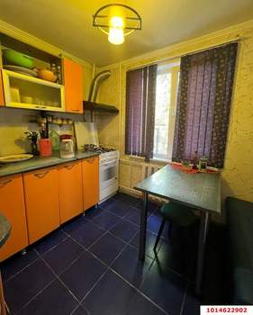 3-к квартира, вторичка, 75м2, 1/10 этаж