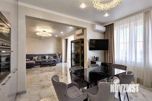 3-к квартира, вторичка, 100м2, 19/24 этаж