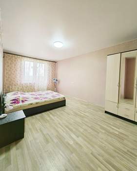 2-к квартира, вторичка, 56м2, 1/3 этаж