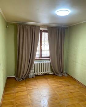 2-к квартира, вторичка, 50м2, 1/10 этаж