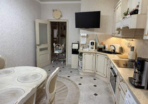 2-к квартира, вторичка, 78м2, 13/19 этаж