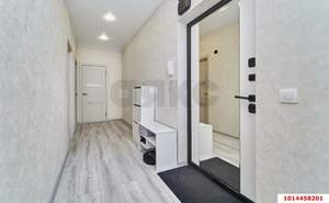 2-к квартира, вторичка, 55м2, 1/19 этаж