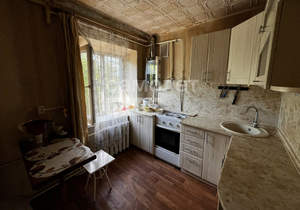 2-к квартира, вторичка, 44м2, 1/4 этаж