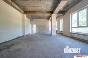 4-к квартира, вторичка, 130м2, 2/4 этаж