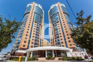 4-к квартира, вторичка, 135м2, 8/22 этаж