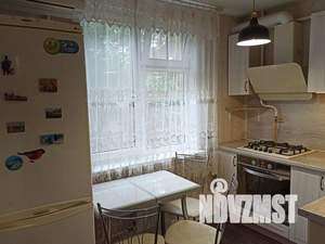 2-к квартира, вторичка, 50м2, 1/10 этаж