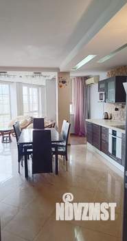 4-к квартира, вторичка, 181м2, 8/10 этаж