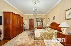 4-к квартира, вторичка, 200м2, 11/11 этаж