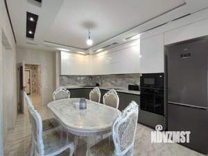 3-к квартира, вторичка, 94м2, 9/25 этаж