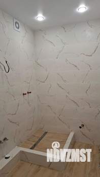 2-к квартира, вторичка, 63м2, 1/5 этаж