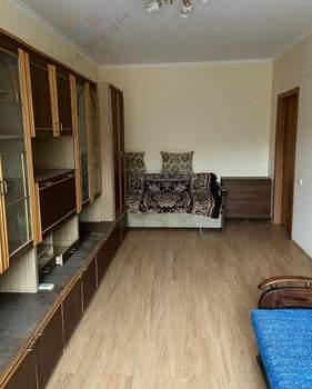 2-к квартира, вторичка, 49м2, 1/5 этаж