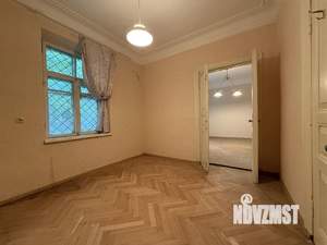 3-к квартира, вторичка, 65м2, 1/1 этаж