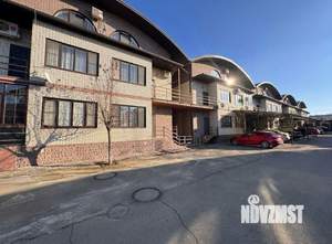 2-к квартира, вторичка, 64м2, 1/2 этаж