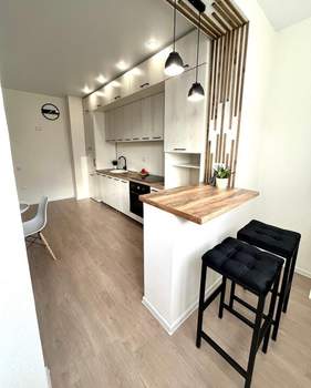 2-к квартира, вторичка, 65м2, 9/17 этаж