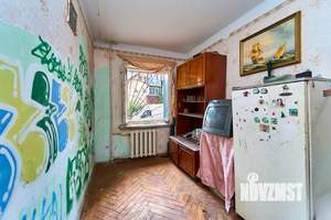 2-к квартира, вторичка, 42м2, 1/5 этаж