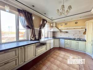 2-к квартира, вторичка, 93м2, 4/10 этаж
