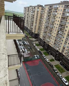 2-к квартира, вторичка, 63м2, 13/16 этаж