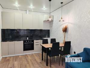 2-к квартира, вторичка, 52м2, 10/17 этаж