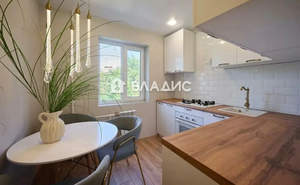 2-к квартира, вторичка, 42м2, 4/5 этаж