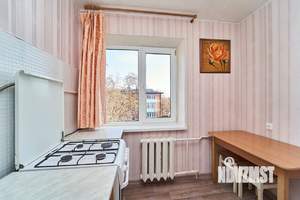 3-к квартира, вторичка, 55м2, 5/5 этаж