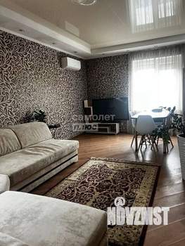 2-к квартира, вторичка, 68м2, 1/3 этаж