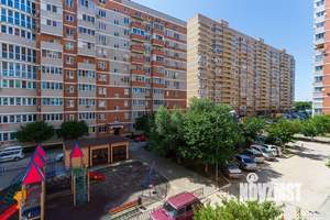 Студия квартира, вторичка, 27м2, 1/10 этаж