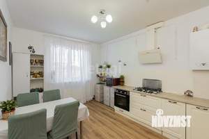 2-к квартира, вторичка, 58м2, 1/3 этаж