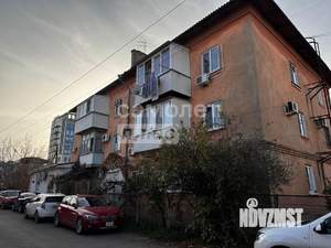 3-к квартира, вторичка, 50м2, -1/3 этаж