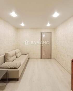 3-к квартира, вторичка, 65м2, 6/9 этаж