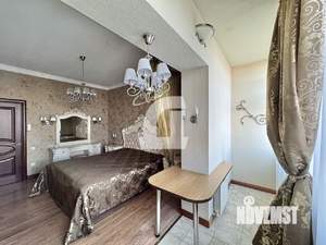 2-к квартира, вторичка, 93м2, 4/10 этаж
