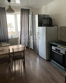 2-к квартира, вторичка, 61м2, 3/10 этаж