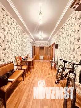 2-к квартира, вторичка, 57м2, 3/3 этаж