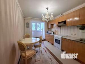 2-к квартира, вторичка, 60м2, 4/10 этаж