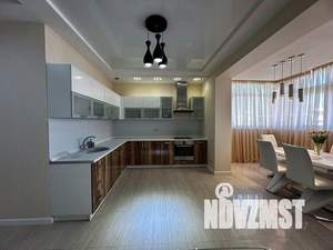 3-к квартира, вторичка, 125м2, 20/23 этаж