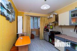 2-к квартира, вторичка, 67м2, 1/6 этаж