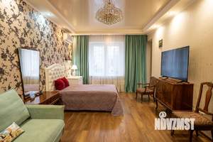 2-к квартира, вторичка, 75м2, 1/7 этаж