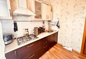 2-к квартира, вторичка, 57м2, 3/3 этаж