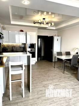 2-к квартира, вторичка, 95м2, 19/22 этаж