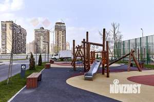 3-к квартира, вторичка, 79м2, 10/19 этаж