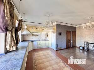 2-к квартира, вторичка, 93м2, 4/10 этаж