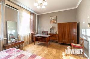 3-к квартира, вторичка, 144м2, 2/5 этаж