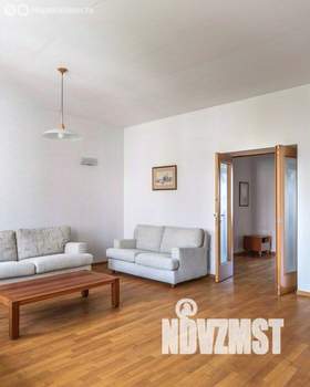 4-к квартира, вторичка, 138м2, 10/10 этаж