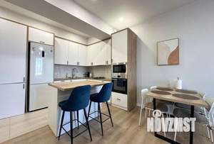 2-к квартира, вторичка, 54м2, 1/10 этаж