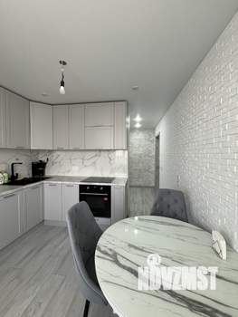 2-к квартира, вторичка, 59м2, 9/17 этаж