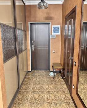 2-к квартира, вторичка, 106м2, 1/16 этаж